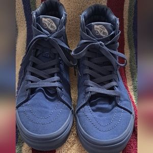 Van's all blue high-top skate board shoes. (721454)